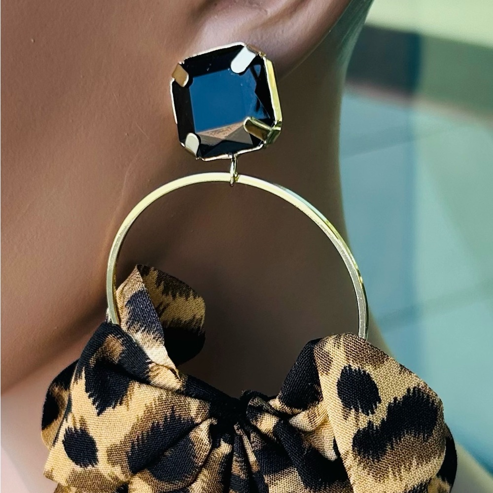Leopard Print Hoop Earrings with Black Gem - Picture 2 of 3